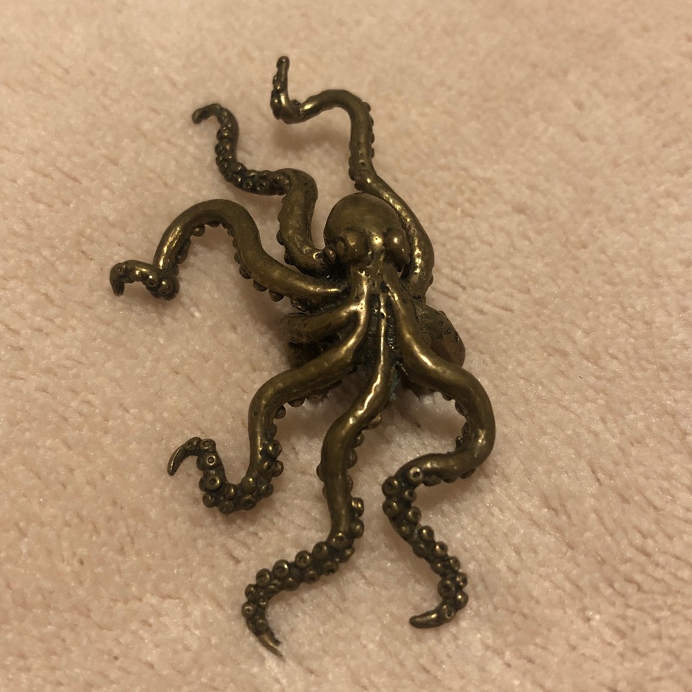 Beautiful hand made octopus ear cuff earring